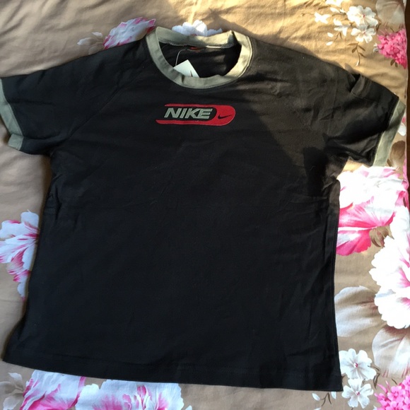 Nike Tops - Nike t-shirt